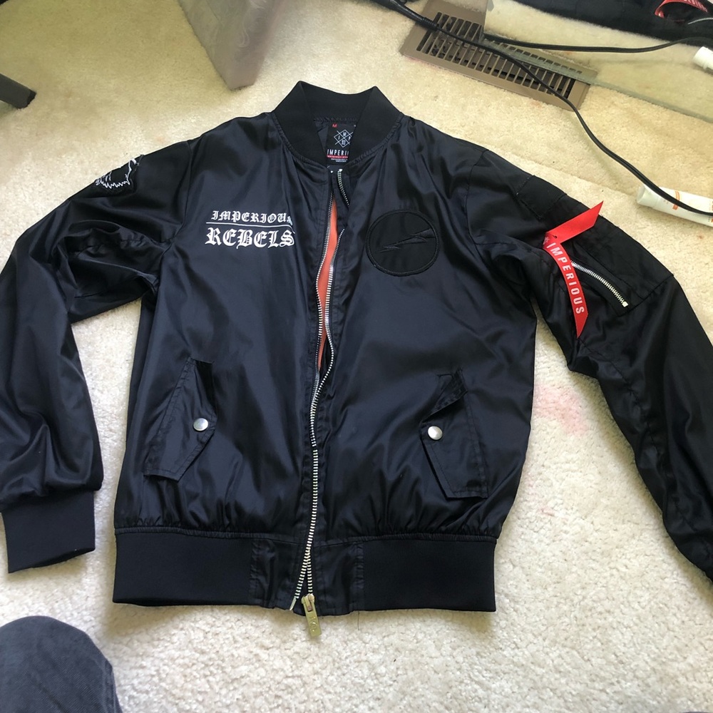 Imperious black bomber jacket with patches